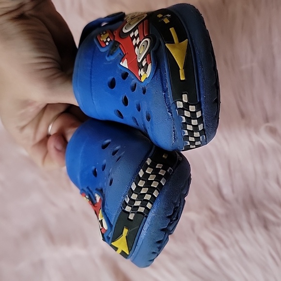 Car Crocs - Picture 5 of 7